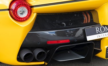 Ferrari LaFerrari Aperta 34