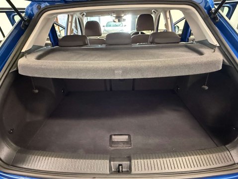 Volkswagen T-Roc 1.0 T-Roc SE TSi 5dr 46