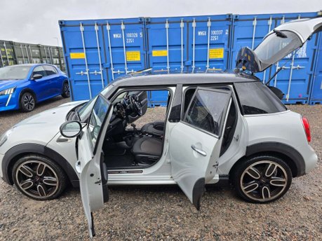 Mini Hatch 1.5 Cooper Hatchback 5dr Petrol Steptronic Euro 6 (s/s) (136 ps) 13