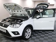 SEAT Arona TSI SE TECHNOLOGY 16