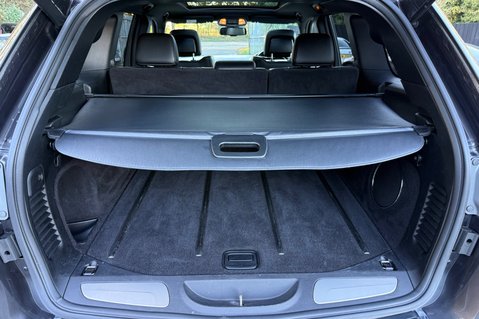 Jeep Grand Cherokee V6 CRD OVERLAND -2 OWNERS -8 SERVICES -PAN ROOF - HUGE SPEC 57