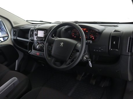 Peugeot Boxer BLUEHDI 335 L3H2 PROFESSIONAL P/V 4