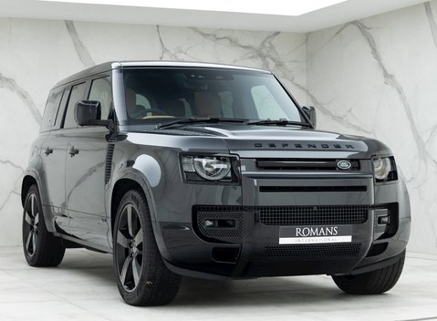 Land Rover Defender 110 V8 1