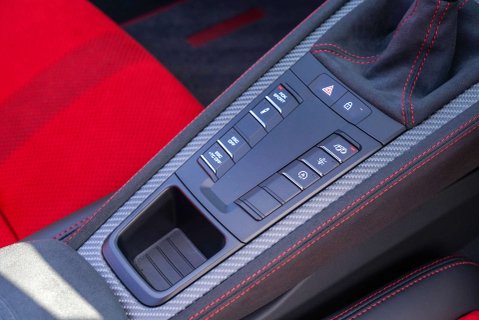 Porsche 718 Spyder RS 12