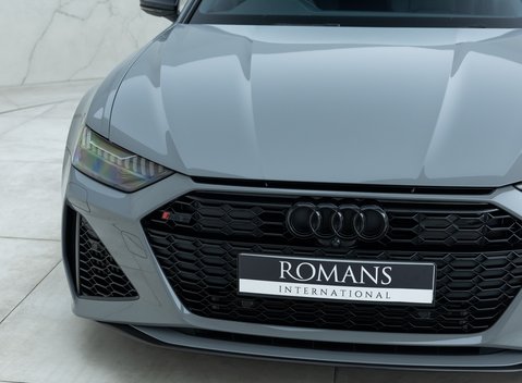 Audi RS6 Avant Carbon Black 29