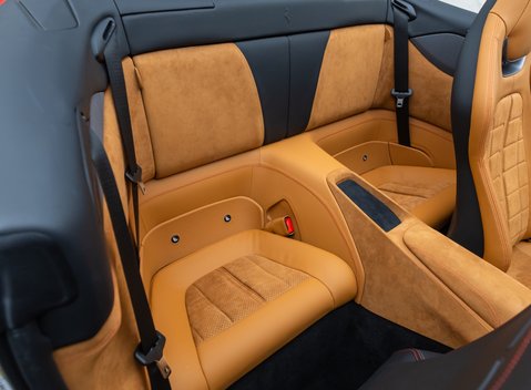 Ferrari Portofino M 19