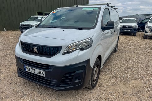 Peugeot Expert MWB L2H1 Low Roof Professional Premium Plus 3100 Air Con EURO 6