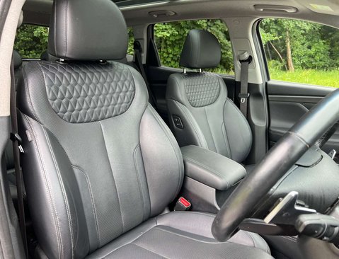 Hyundai SANTA FE 2.2 Santa Fe Premium SE CRDi Auto 4WD 5dr 20