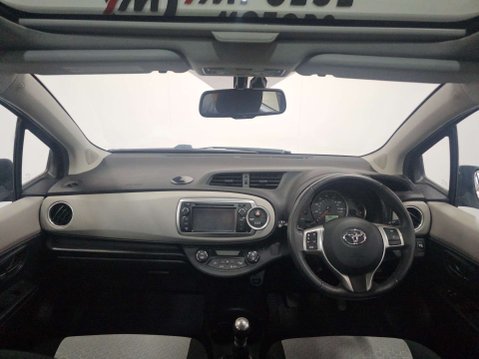 Toyota Yaris 1.3 Yaris T Spirit VVT-i 5dr 33