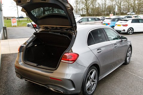 Mercedes-Benz A Class A 180 AMG LINE 37