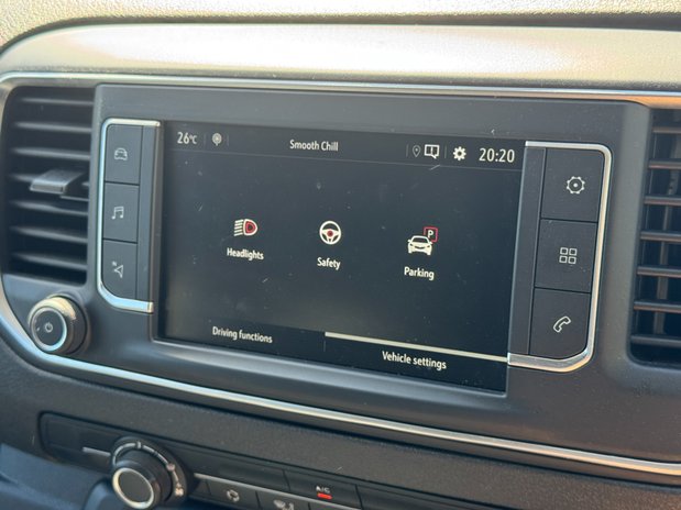Vauxhall Vivaro LWB L2H1 [SOLD CR] Low Roof Pro 2900 Air Con Nav Sensors EURO 6 22