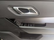 Land Rover Range Rover Velar 2.0 Range Rover Velar R-Dynamic S D240 Auto 4WD 5dr 33