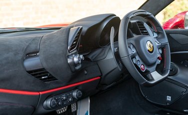 Ferrari 488 Pista 15