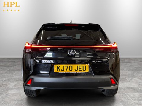 Lexus Ux 2.0 250h SUV 5dr Petrol Hybrid E-CVT Euro 6 (s/s) (184 ps) 6