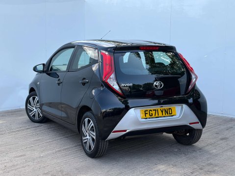 Toyota Aygo 1.0 Aygo X-Play TSS VVT-i 5dr 33