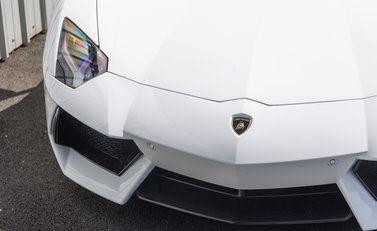 Lamborghini Aventador LP700-4 Roadster 30