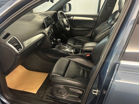 Audi Q5 2.0 TDI S line Plus S Tronic quattro Euro 5 (s/s) 5dr 19