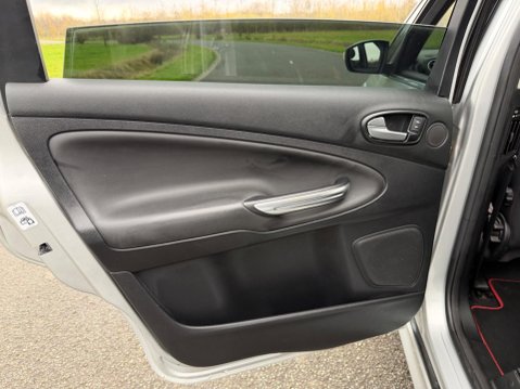 Ford S-Max 2.2 TDCi Titanium X Sport Euro 5 5dr 49
