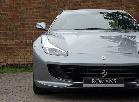 Ferrari GTC4 Lusso 5