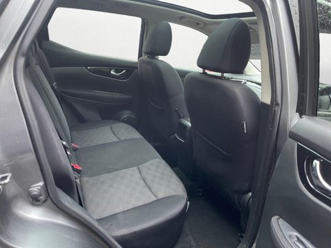 Nissan Qashqai 1.2 DIG-T n-tec+ 2WD Euro 6 (s/s) 5dr 13