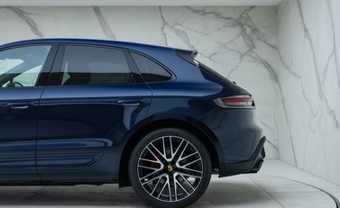Porsche Macan S 33