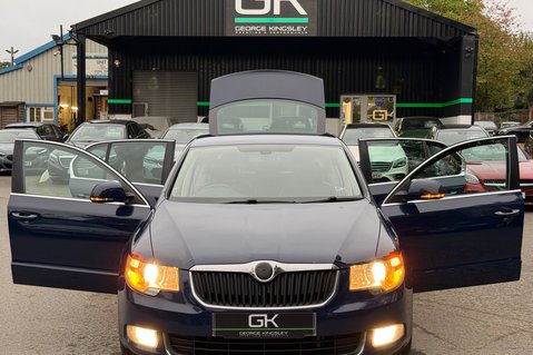 Skoda Superb SE PLUS TDI CR DSG - 2 OWNERS - 14 SERVICES - NEW MOT 11