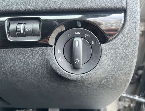 Skoda Yeti 2.0 Yeti Outdoor Laurin & Klement TDI SCR 4x4 Semi-Auto 4WD 5dr 31