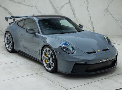 Porsche 911 GT3 (992) 11