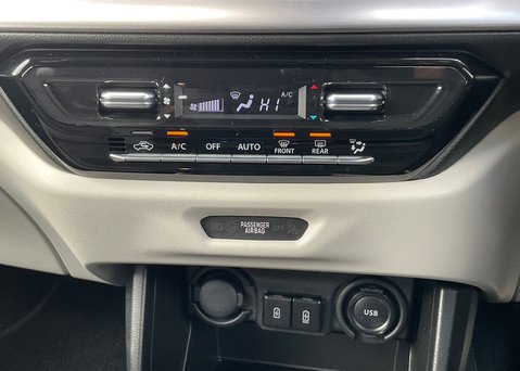 Suzuki Swift ULTRA 23