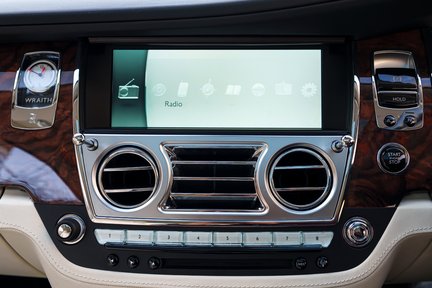 Rolls-Royce Wraith V12 16