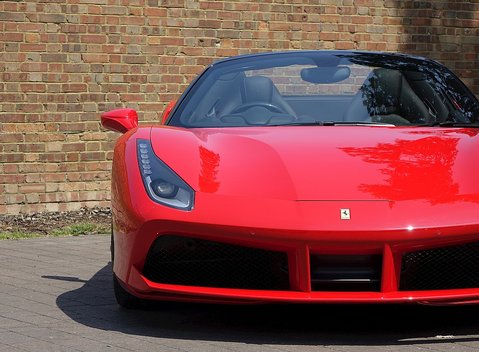Ferrari 488 Spider 6
