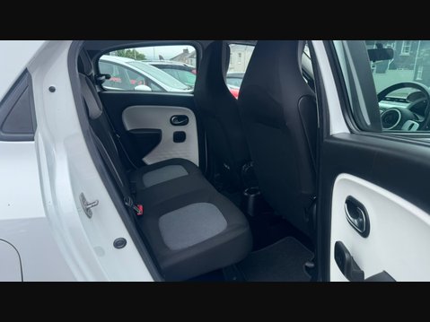 Renault Twingo PLAY SCE 6