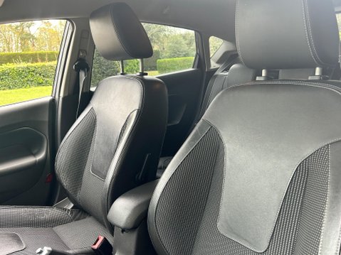 Ford Fiesta 1.0T EcoBoost Titanium X Euro 5 (s/s) 5dr 29