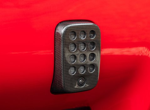 Ferrari F12 Berlinetta 24