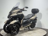 Yamaha Tricity 300 2024 ONLY 443 MILES!! 3 WHEELER TRIKE RIDE ON A CAR LICENCE 300CC 6
