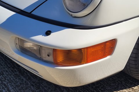 Porsche 911 CARRERA 2 14