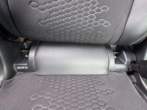 Land Rover Discovery Sport 2.0 TD4 Pure Edition SUV 5dr Diesel Manual 4WD Euro 6 (s/s) (5 Seat) (150 p 32