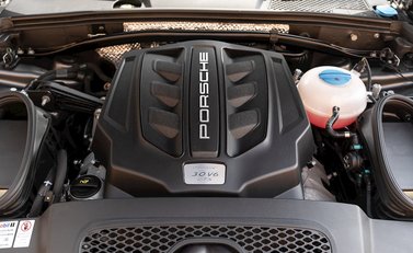 Porsche Macan GTS 28