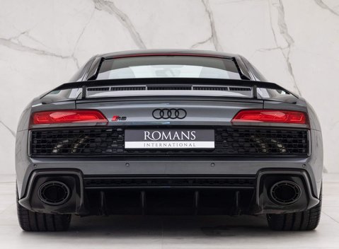 Audi R8 V10 Performance Carbon Black 5