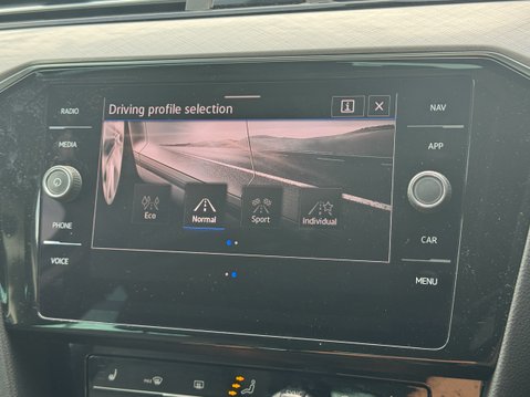 Volkswagen Passat 1.4 TSI 13kWh GTE Estate 5dr Petrol Plug-in Hybrid DSG Euro 6 (s/s) (218 ps 26