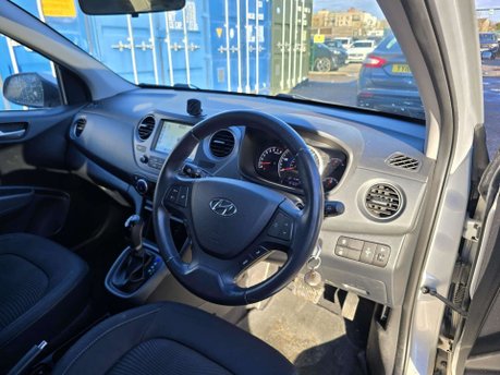 Hyundai i10 1.2 Premium SE Hatchback 5dr Petrol Auto Euro 6 (87 ps) 20