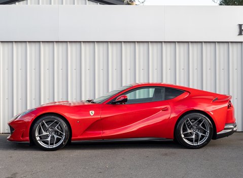 Ferrari 812 Superfast 2