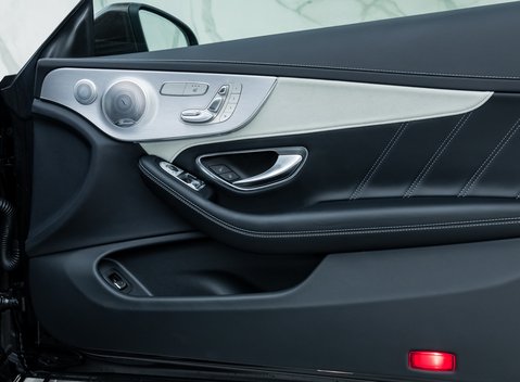 Mercedes-Benz C63 AMG S Coupe 22