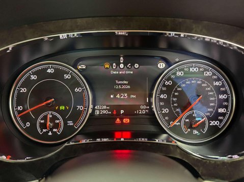 Bentley Bentayga 6.0 W12 SUV 5dr Petrol Auto 4WD Euro 6 (s/s) (608 ps) 26