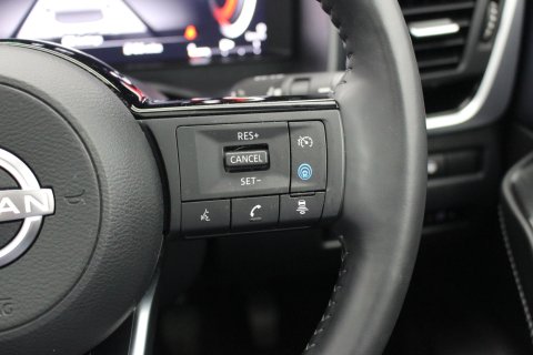 Nissan Qashqai 5dr 1.3 DIG-T MHEV Tekna Petrol Hybrid 18