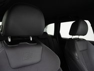 Audi A4 2.0 TFSI 40 Black Edition Estate 5dr Petrol S Tronic Euro 6 (s/s) (204 ps) 3