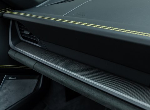 Porsche 911 Targa 4 GTS (992) 27