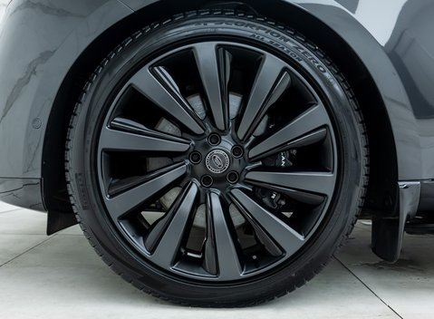 Land Rover Range Rover P530 SV 34