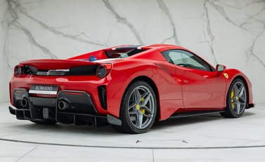 Ferrari 488 Pista Spider 5