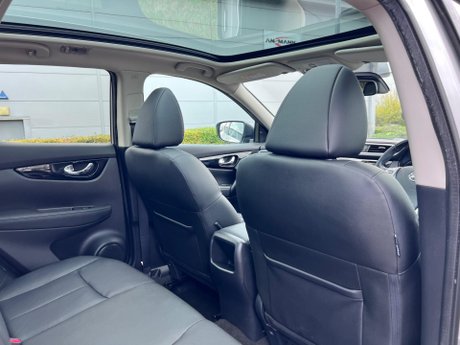 Nissan Qashqai 1.6 dCi Tekna 2WD Euro 6 (s/s) 5dr 28